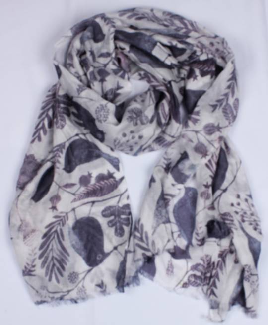 Beautiful  Indian silk mix  scarf in grey mix w robins  Style: SC/ROBIN